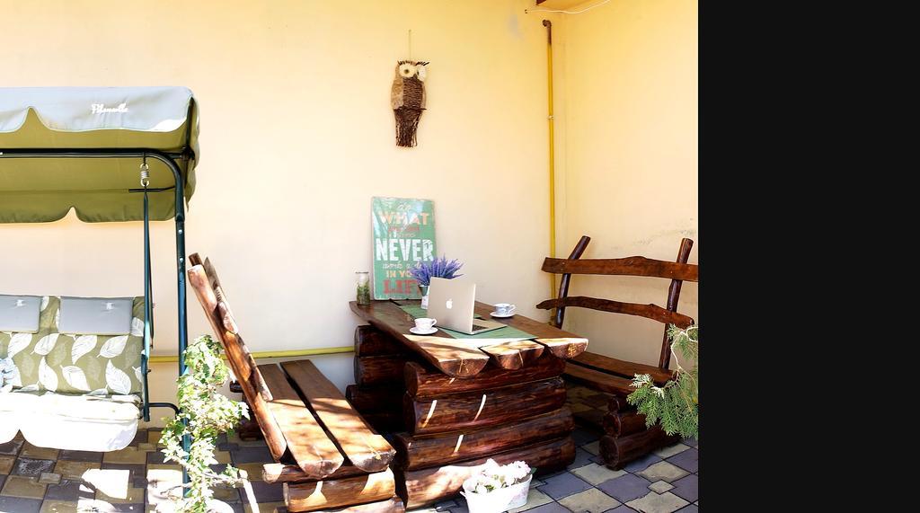 Collosal Apartment With Garden Bucarest Esterno foto